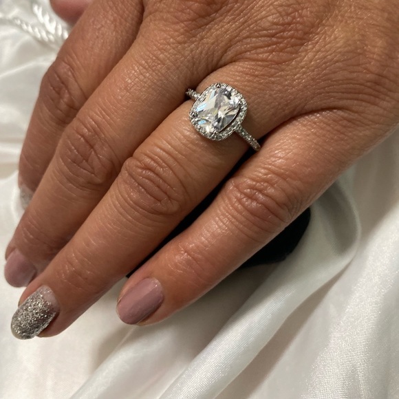 Silver  925  Crystal Cushion Cut Finger  Fancy Ring  Size 7 - Picture 4 of 6